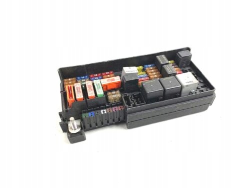 A1645402372 - Оригинальный блок предохранителей mercedes w164.