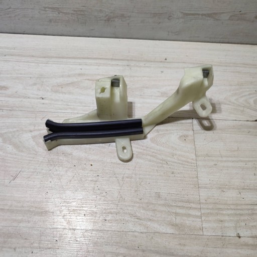 Prowadnica windows door przednich front side right Opel Corsa F 9823206080