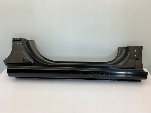 HYUNDAI i30 III порог передний правый обшивка передняя