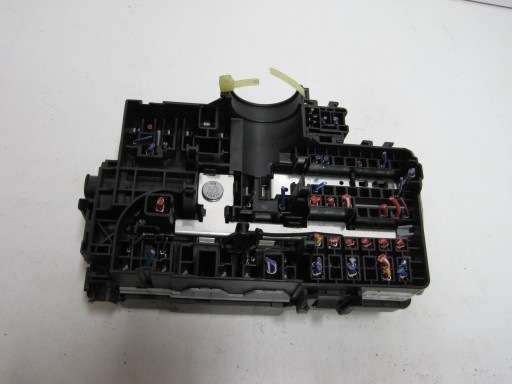 Kasten der Sicherungen VOLVO XC90 31384034