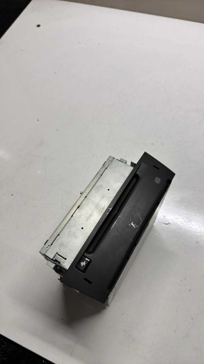 amplifier radia Saab OE 12799471 YS9471 + changer / odtwarzacz plyt cd