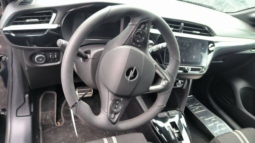 lenkrad GS LINE OPEL CORSA F szép GRZANA
