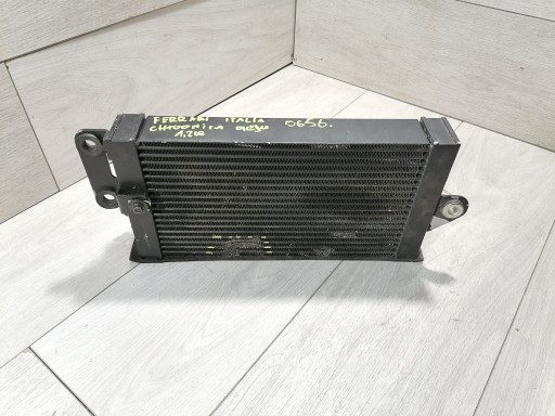 261257 - МАСЛООХОЛОДЖУВАЧ FERRARI ITALIA