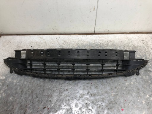 grid of a bumper central PEUGEOT 207 9649581880
