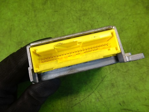 Датчик подушки безпеки MITSUBISHI COLT VI MR587417 05r