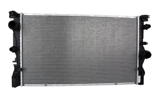 6645263633 - Радіатор bmw 5 (g30) 520i 2017 -