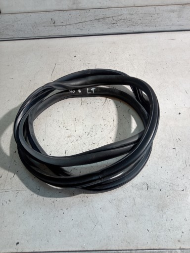 HYUNDAI i20 III уплотнение двери левый задний