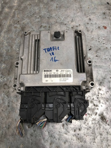 Computer DES MOTORS RENAULT TRAFIC III 237103984R