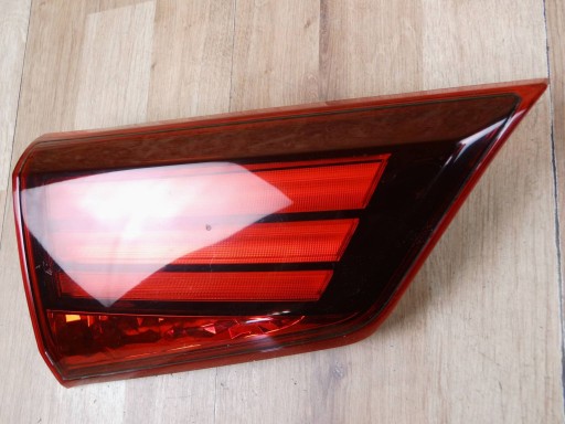 Mitsubishi Outlander III LIFT Licht hinten heckklappe heck links 8331A179