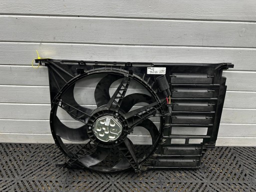 ventilátor chladiče BMW X1 F48 F49 8596240