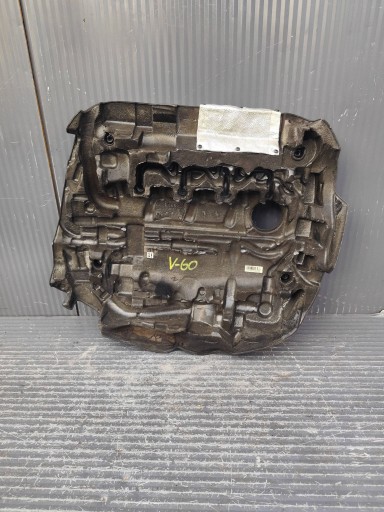 VOLVO V60 II kryt kryt motora 31686823