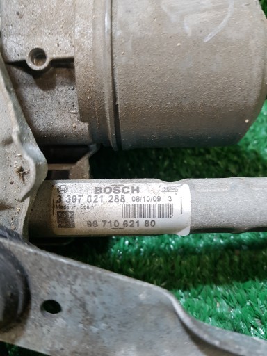 törlö bal PEUGEOT 3008 9671062180