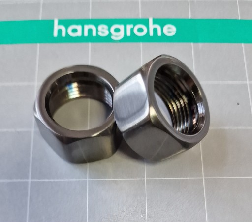 HANSGROHE Matice pre nástenné batérie 96157340 čierna chrómová kefa-2 ks