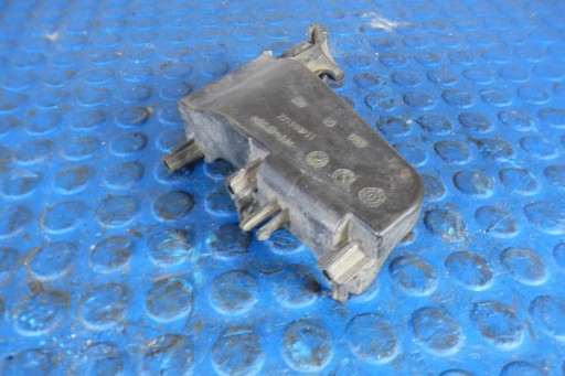bracket holder zaluzji 1149051XX left front st.very good condition BMW 5 G30 G31
