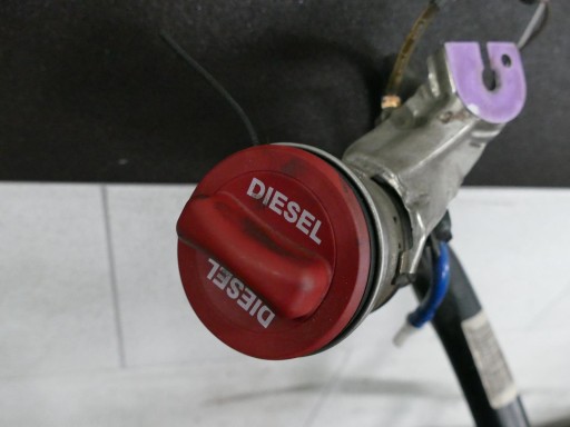 MERCEDES E W212 LIFT KOMBI 2.2 CDI tank kraftstofftank WLEW DECKEL