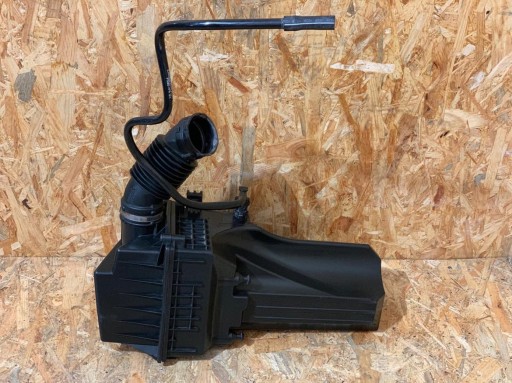 8V21-9600-BH - КОРПУС ВОЗДУШНОГО ФИЛЬТРА FORD FIESTA MK7 1.25 1.4