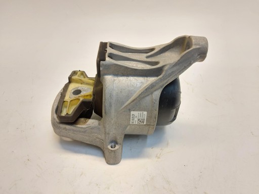 Audi A4 B9 8W LIFT Kombi 8W9 engine mount right 8W0199372
