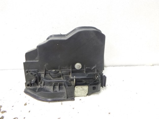 lock door rear part right BMW X3 E83 2008r. 7202148