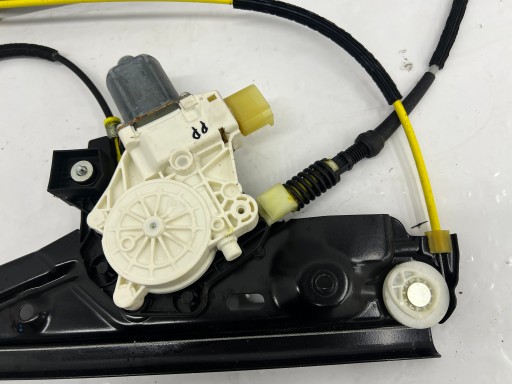 window regulator mechanism right front 7182086 BMW 7 F01 F02 F04 08- EU