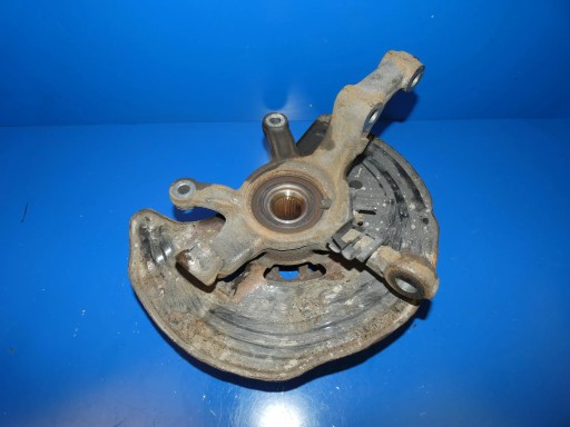 MERCEDES B KLASA W246 of the pivot swing right front front right