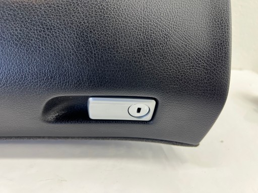 MERCEDES 166 W166 passenger compartment plato of the dashboard consoles of the passenger A1666800191