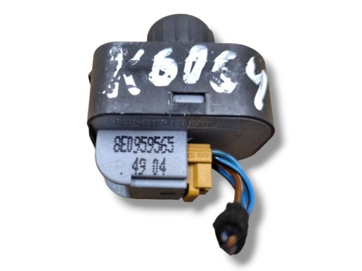 Przycisk regulacji lusterek bocznych Audi A4 B7 2005 8E0959565