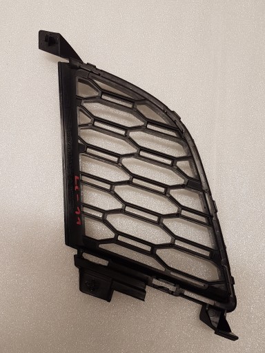 grid of a bumper left front BMW G20 G21 m-packet 8075601