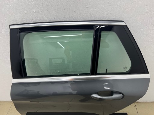 MERCEDES C W205 KOMBI complete door left rear part 992 W colour ORY LAKIER