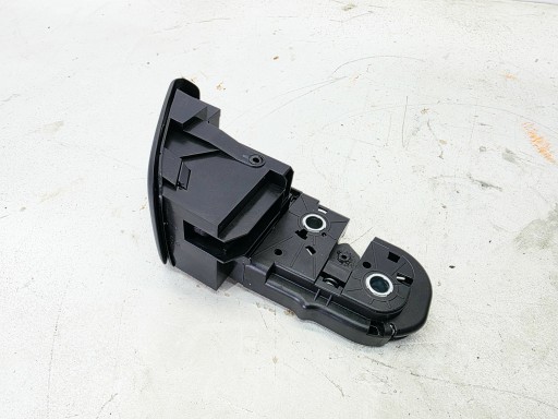 lock OPARCIA KANAPY right rear part AUDI A4 B8 A5 8T LIFT A6 C8 8T0885682A