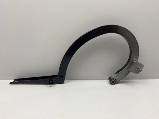 BMW G11 G12 петля люка ліва задня 7357115