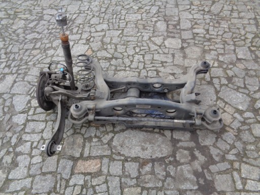 MB1 246 - Салазки задние w176 поворотный кулак амортизатор копыта