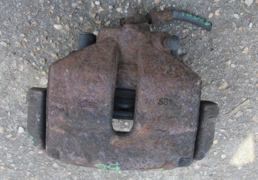 VW PASSAT B6 KOMBI 2.0 TDI 06R caliper brake left front