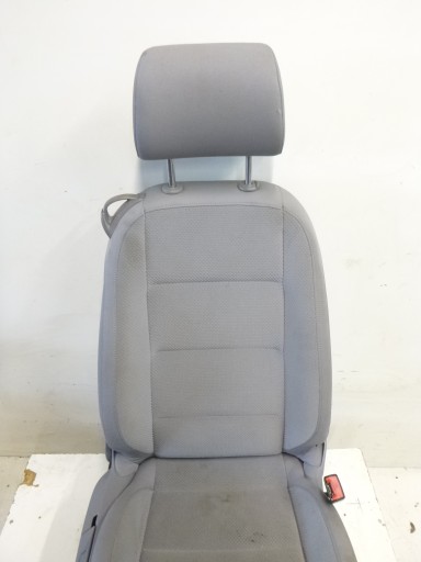 seat right VW Volkswagen Golf V 3D 04r.