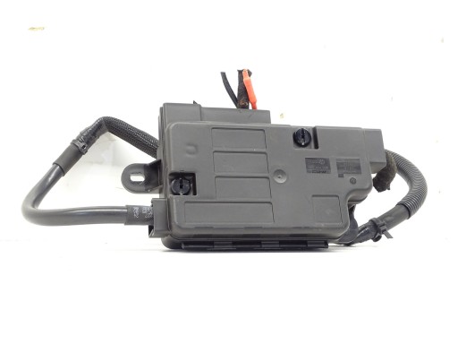Kasten AKUMULATORA AUDI RS4 B7 8E0937548