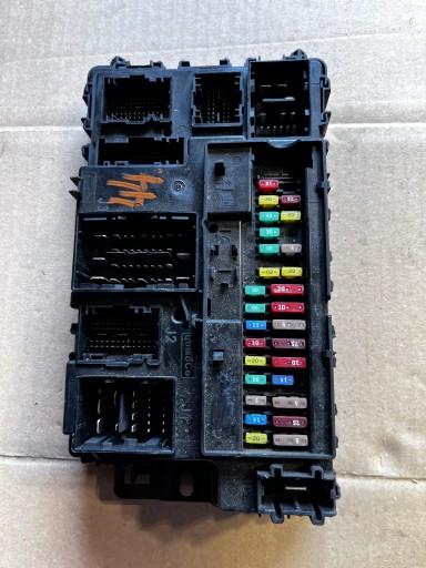 JU5T-15604BFG - 44 FORD MONDEO MK5 КОРОБКА ЗАПОБІЖНИКІВ JU5T-15604 BFG