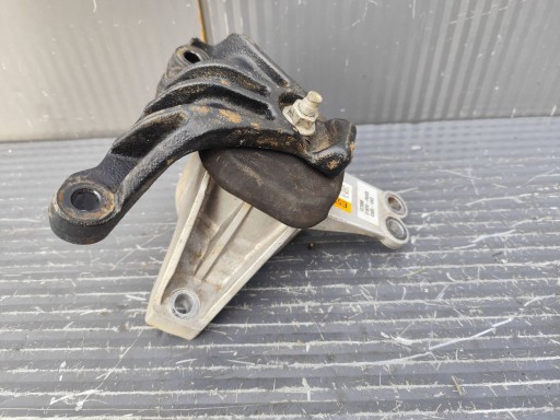 KIA SPORTAGE V 1.6 T-GDI holder engine mount 21810P0520