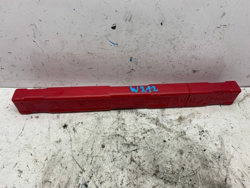 TROJKAT OSTRZEGAWCZY A1718900097 MERCEDES W212 (2009-2012)