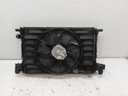 Audi A7 II 4K8 4M0 2.0 TFSI radiator fan KOMPLET 8W0121003B