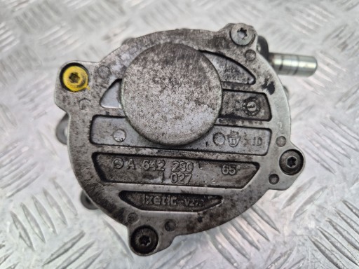 Mercedes S350 CDI W221 3.0 Pompa a vuoto (vacuum) A64223065 OM642.930