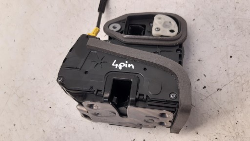 lock right front 13597530 Opel Astra K