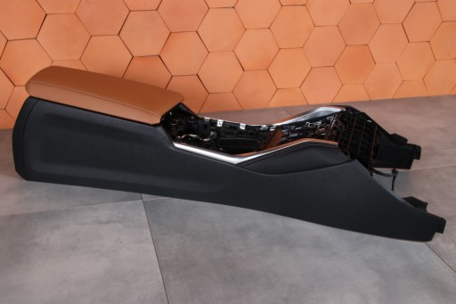 BMW G20 G21 G22 G23 G26 TUNEL central armrest VERNASCA COGNAC 18 km!!
