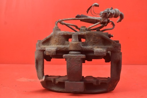 Тормозной суппорт правый передний AUDI A8 D2 2.8 V6 97R