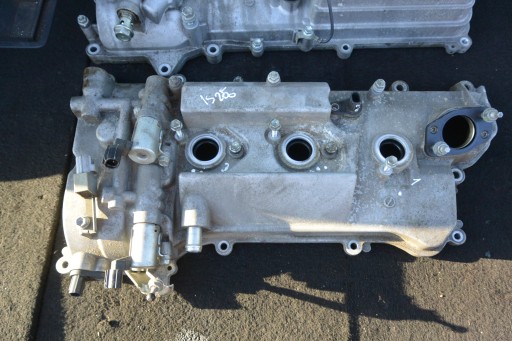 Abdeckung der Ventile links rechts LEXUS IS250 2.5 V6 KOMPLET