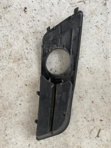 TOYOTA COROLLA E12 04- Lüftungsgitter der Stoßstange vorne rechts