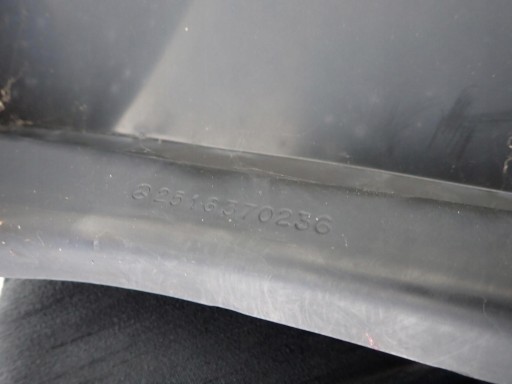 MERCEDES R-KLASA W251 05-13 fender rear part right