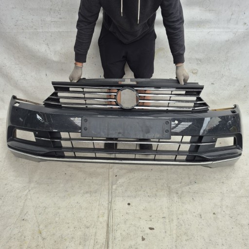 VW PASSAT B8 3G0 HIGHLINE 14- bumper front front PDC SPR 3G0807221A