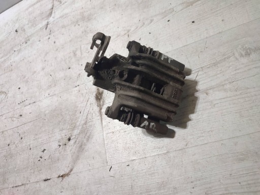 Seat Arona 2019 rear part side right rear caliper brake