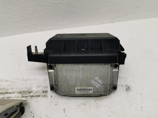 module compartment KOMFORTU CHRYSLER 300C P04692230AF