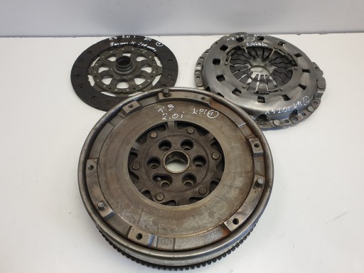 BMW X3 2.0 і комплект зчеплення в зборі