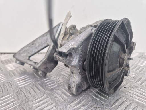 BMW 3 E90 E91 330i servo pump LH2113605 N52B30AE